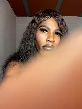 Snapshot of Richchocolatesweet_ chatting on September 15, 5:35 pm Richchocolatesweet online show from September 15, 5:35 pm