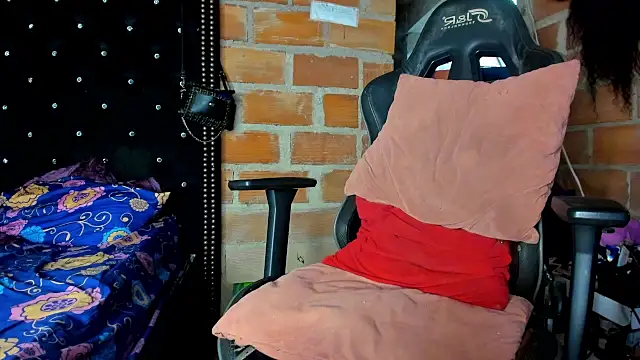 Richchocolatesweet  online show from April 19, 8:44 pm