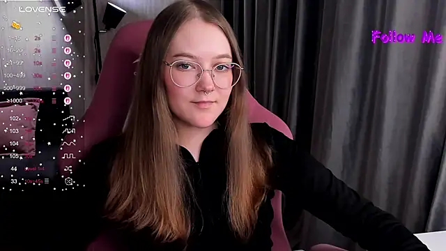 Snapshot of bunny_bubble chatting on February 20, 11:05 pm bunny bubble online show from February 20, 11:05 pm