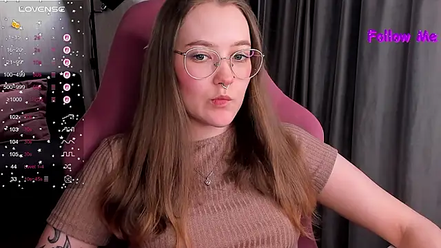 Snapshot of bunny_bubble chatting on February 25, 11:25 pm bunny bubble online show from February 25, 11:25 pm