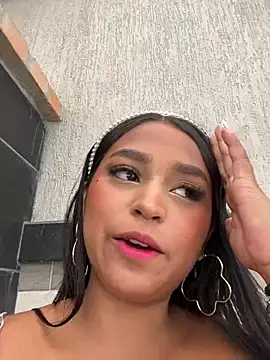 Juli Walker online show from December 11, 2:44 pm