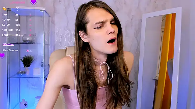 Will Will  online show from December 5, 9:00 pm