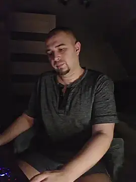 Foxyshaved online show from December 18, 5:35 am