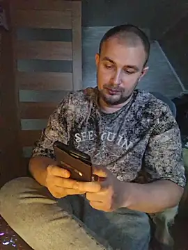 Foxyshaved online show from February 11, 6:40 am