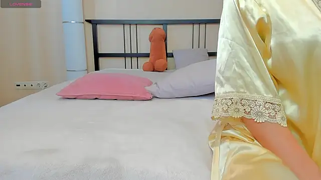 Snapshot of yourastral chatting on March 3, 5:09 am yourastral online show from March 3, 5:09 am