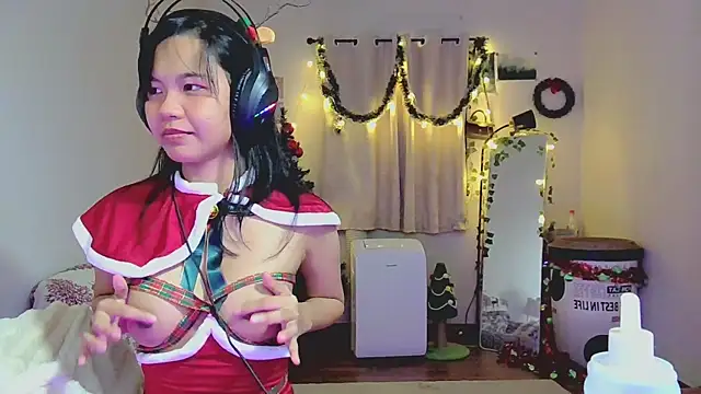 Snapshot of Kana_G chatting on December 25, 5:15 pm Kana G online show from December 25, 5:15 pm