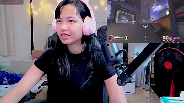 Snapshot of Kana_G chatting on February 7, 2:47 pm Kana G online show from February 7, 2:47 pm