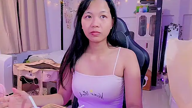 Snapshot of Kana_G chatting on March 11, 3:56 pm Kana G online show from March 11, 3:56 pm