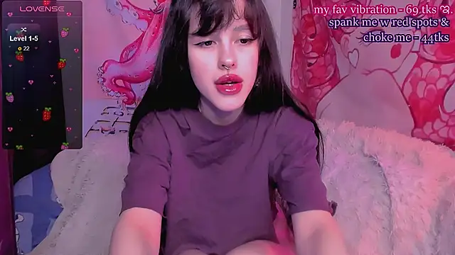 Snapshot of Sofagreen_ chatting on December 12, 10:31 pm Sofagreen online show from December 12, 10:31 pm