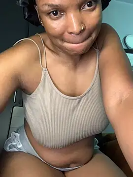 slimcateee online show from March 7, 8:55 pm