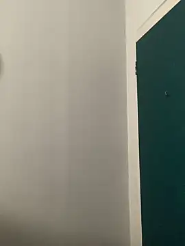 slimcateee online show from March 9, 10:41 am