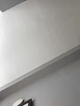 slimcateee online show from March 11, 10:29 am