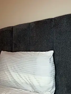 slimcateee online show from November 2, 6:54 pm