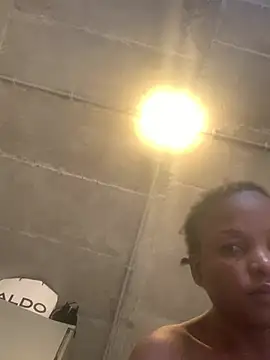 slimcateee online show from April 9, 5:51 am