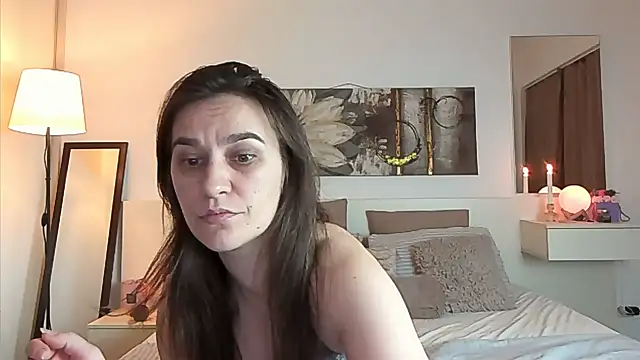 Snapshot of JoyCasidy chatting on January 13, 6:05 pm JoyCasidy online show from January 13, 6:05 pm