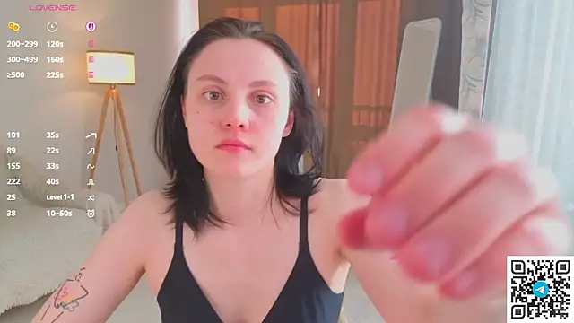 MaryCoopeer online show from March 24, 5:12 am