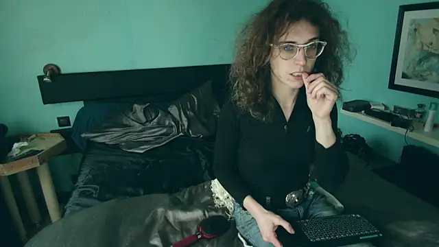 Prxscillia Tx online show from January 11, 2:58 pm