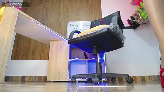 zultanalambert online show from January 25, 3:19 am