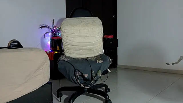 fantasty nylon online show from March 7, 9:56 pm