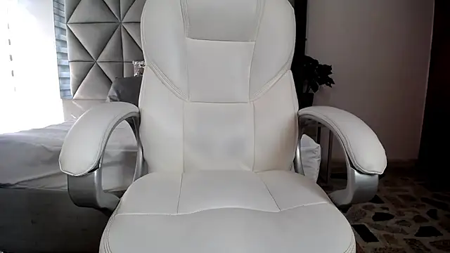 nina pons online show from January 23, 9:07 pm