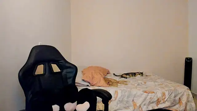 nina pons online show from April 7, 12:11 am