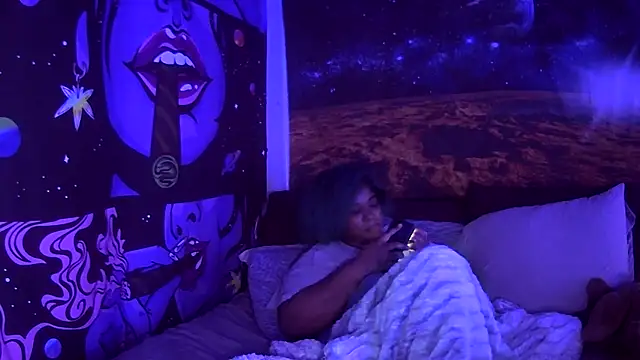 Snapshot of AutumnHart chatting on December 30, 8:04 pm AutumnHart online show from December 30, 8:04 pm