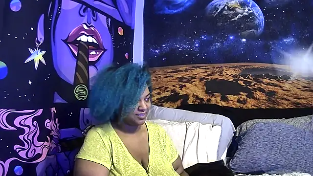 Snapshot of AutumnHart chatting on January 2, 12:55 am AutumnHart online show from January 2, 12:55 am