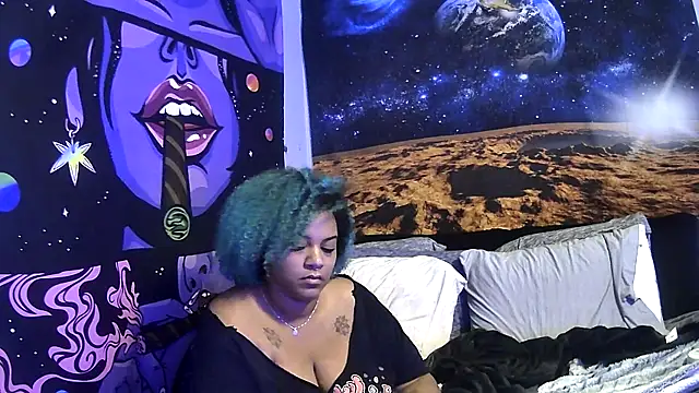 Snapshot of AutumnHart chatting on January 18, 2:25 am AutumnHart online show from January 18, 2:25 am