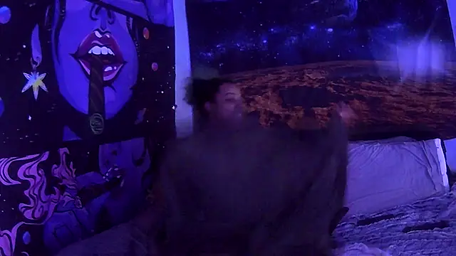 Snapshot of AutumnHart chatting on February 4, 2:10 pm AutumnHart online show from February 4, 2:10 pm