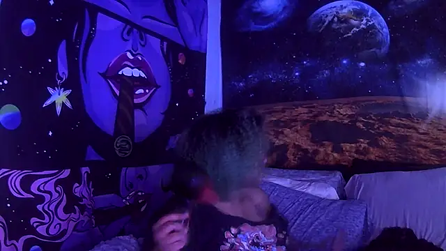 Snapshot of AutumnHart chatting on February 6, 6:02 pm AutumnHart online show from February 6, 6:02 pm