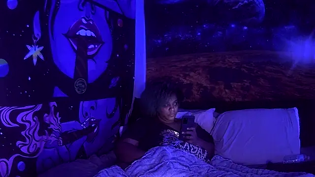 Snapshot of AutumnHart chatting on February 9, 5:11 pm AutumnHart online show from February 9, 5:11 pm