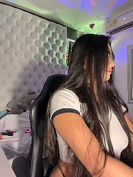 ZarahEvans online show from April 13, 8:36 pm