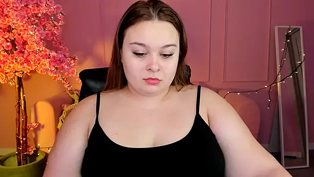 KimberlyMaran online show from December 28, 9:09 am