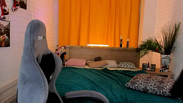 KimberlyMaran online show from December 29, 4:40 pm