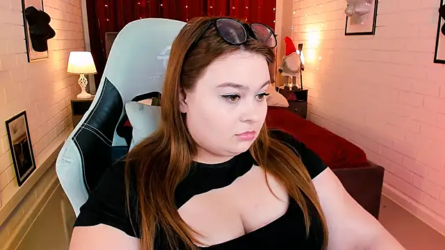 KimberlyMaran online show from January 10, 12:15 pm