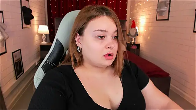 KimberlyMaran online show from February 7, 9:05 am