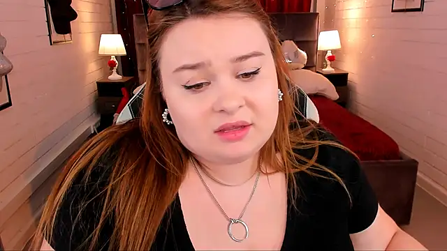 KimberlyMaran online show from March 8, 12:41 pm