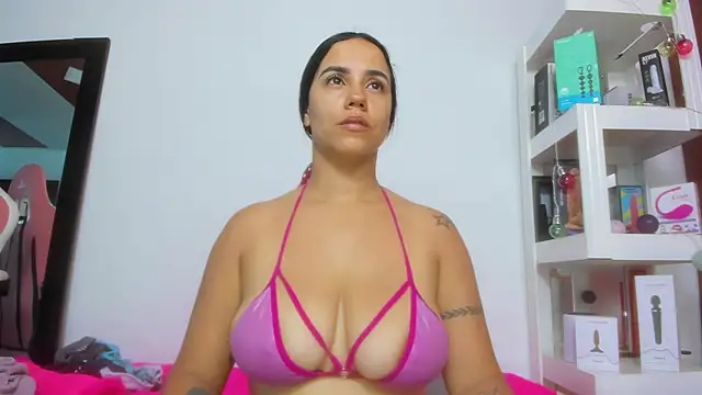Snapshot of tatiana_big_ass_boobs chatting on March 16, 3:17 pm tatiana big ass boobs online show from March 16, 3:17 pm