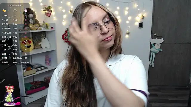 Valery7rose  online show from December 3, 8:50 pm