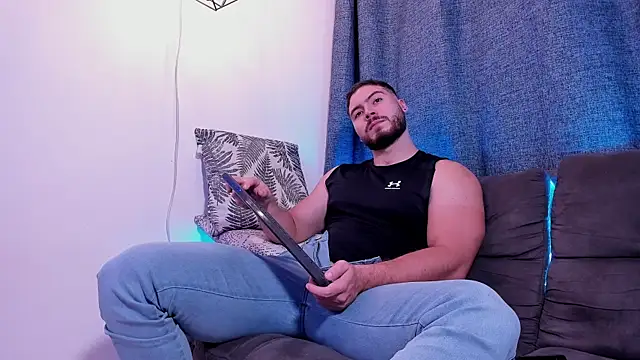 SebastianVilla  online show from February 11, 11:22 pm