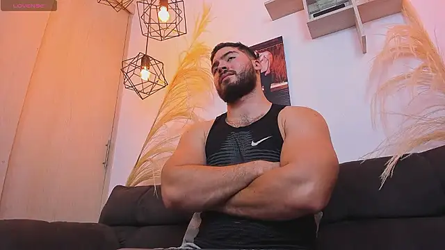 SebastianVilla  online show from March 3, 10:48 pm