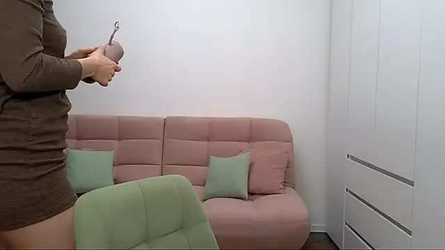 AliciaNewell online show from January 18, 10:28 am