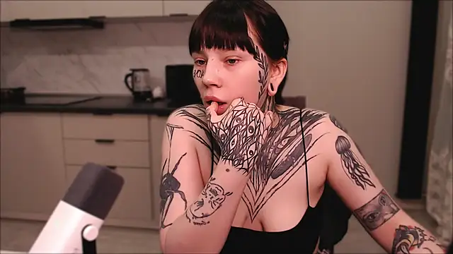 tradishka online show from February 28, 5:15 pm