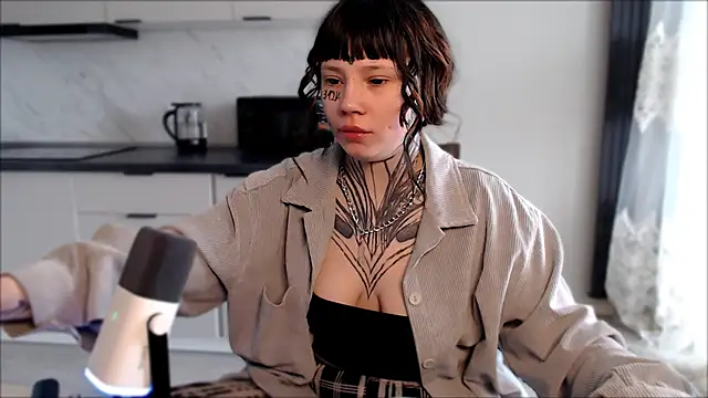 tradishka online show from March 3, 8:49 am