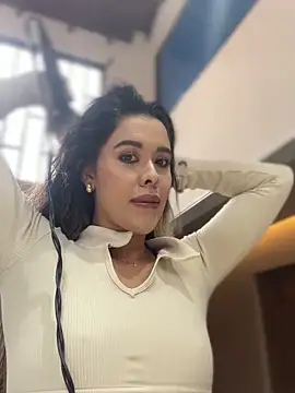 Snapshot of Emilia_Bakerr chatting on March 21, 6:40 pm Emilia Bakerr online show from March 21, 6:40 pm