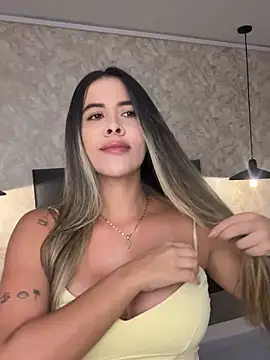 Snapshot of Emilia_Bakerr chatting on March 3, 7:31 pm Emilia Bakerr online show from March 3, 7:31 pm