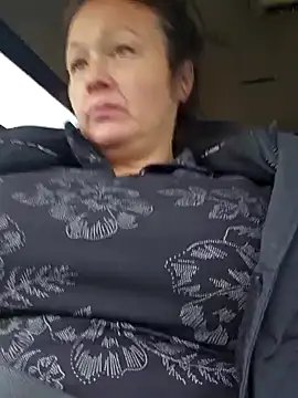 sweetkitty111 online show from December 18, 7:08 pm