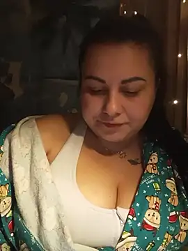 Snapshot of DaisyStreet chatting on December 24, 7:11 pm DaisyStreet online show from December 24, 7:11 pm