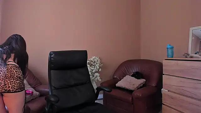 KaylaLaine online show from March 7, 7:16 am