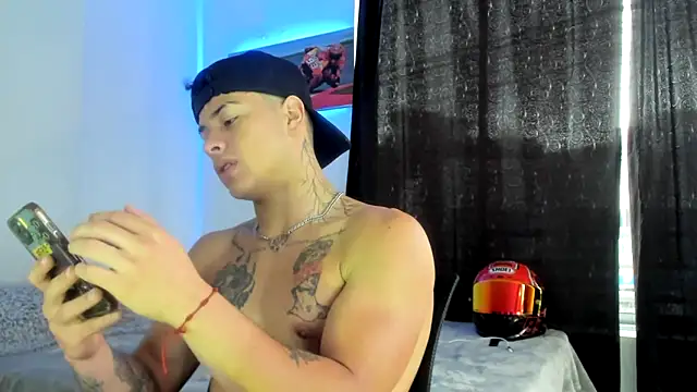 Dominic Biker   online show from January 17, 4:26 pm